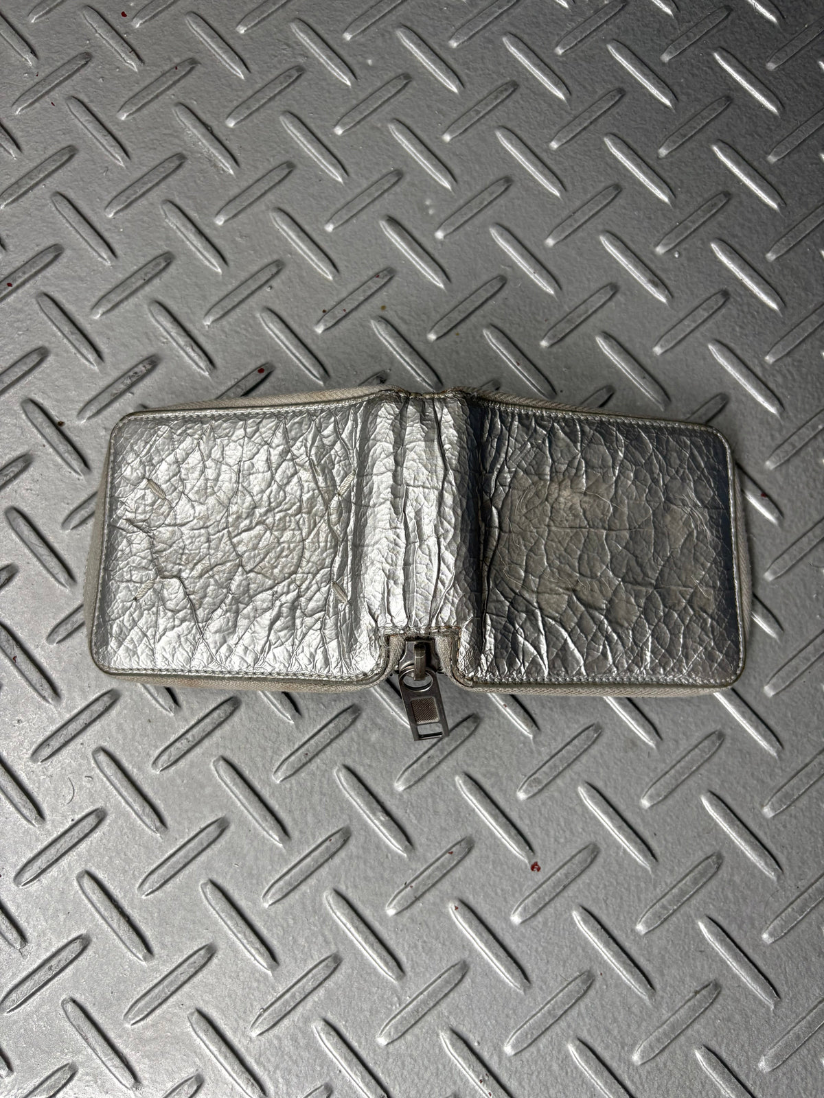Silver Cracked Paint Leather Zip Wallet