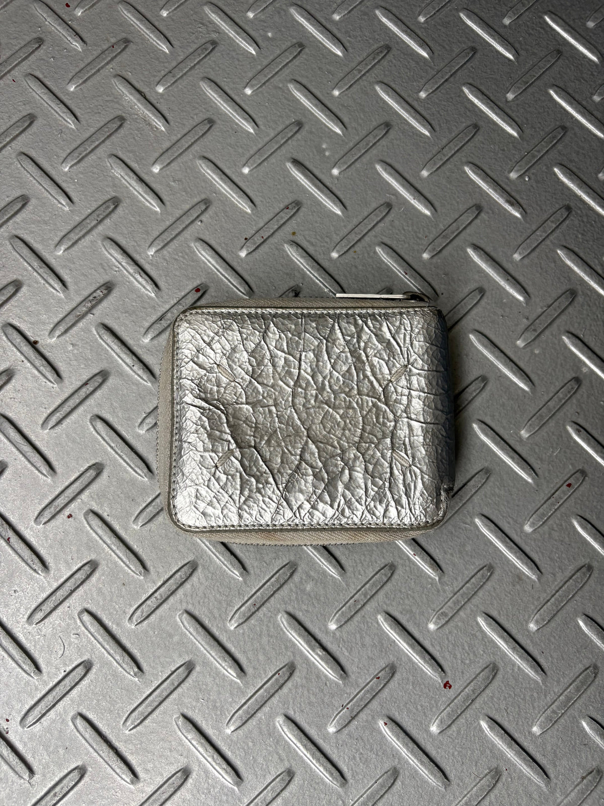 Silver Cracked Paint Leather Zip Wallet