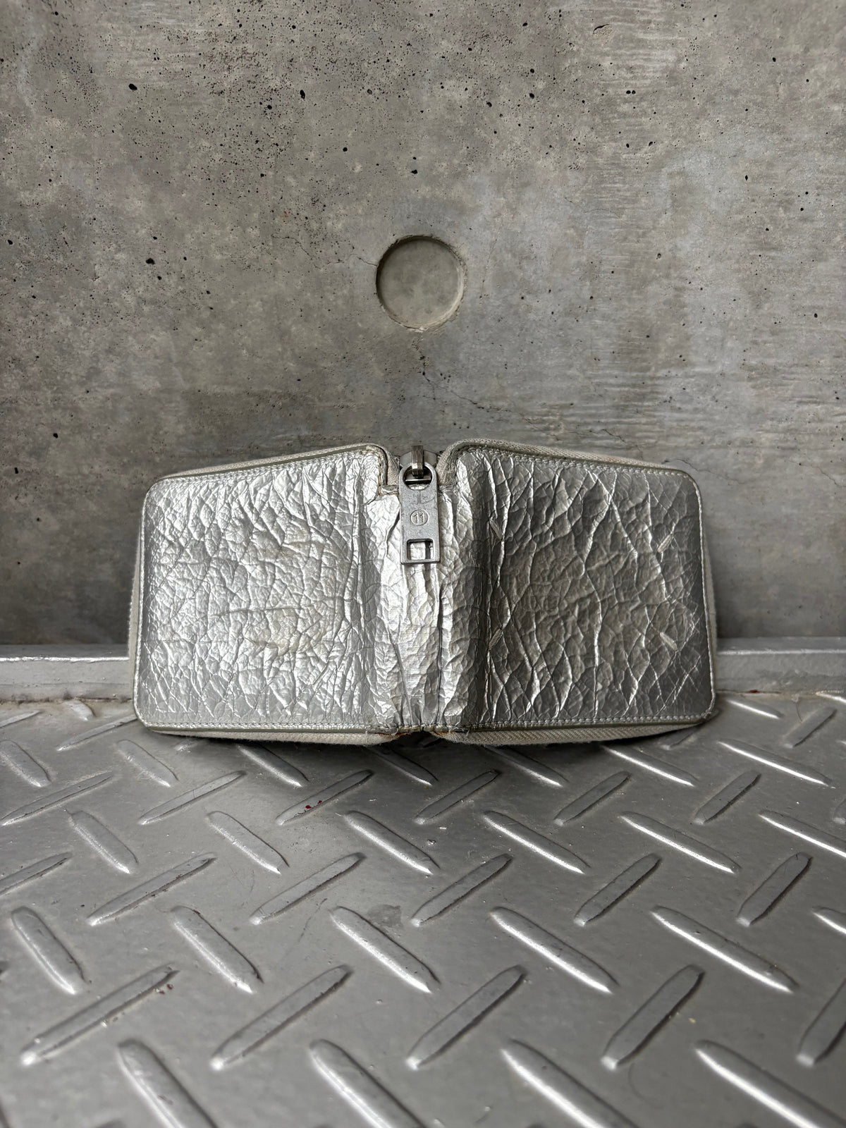 Silver Cracked Paint Leather Zip Wallet
