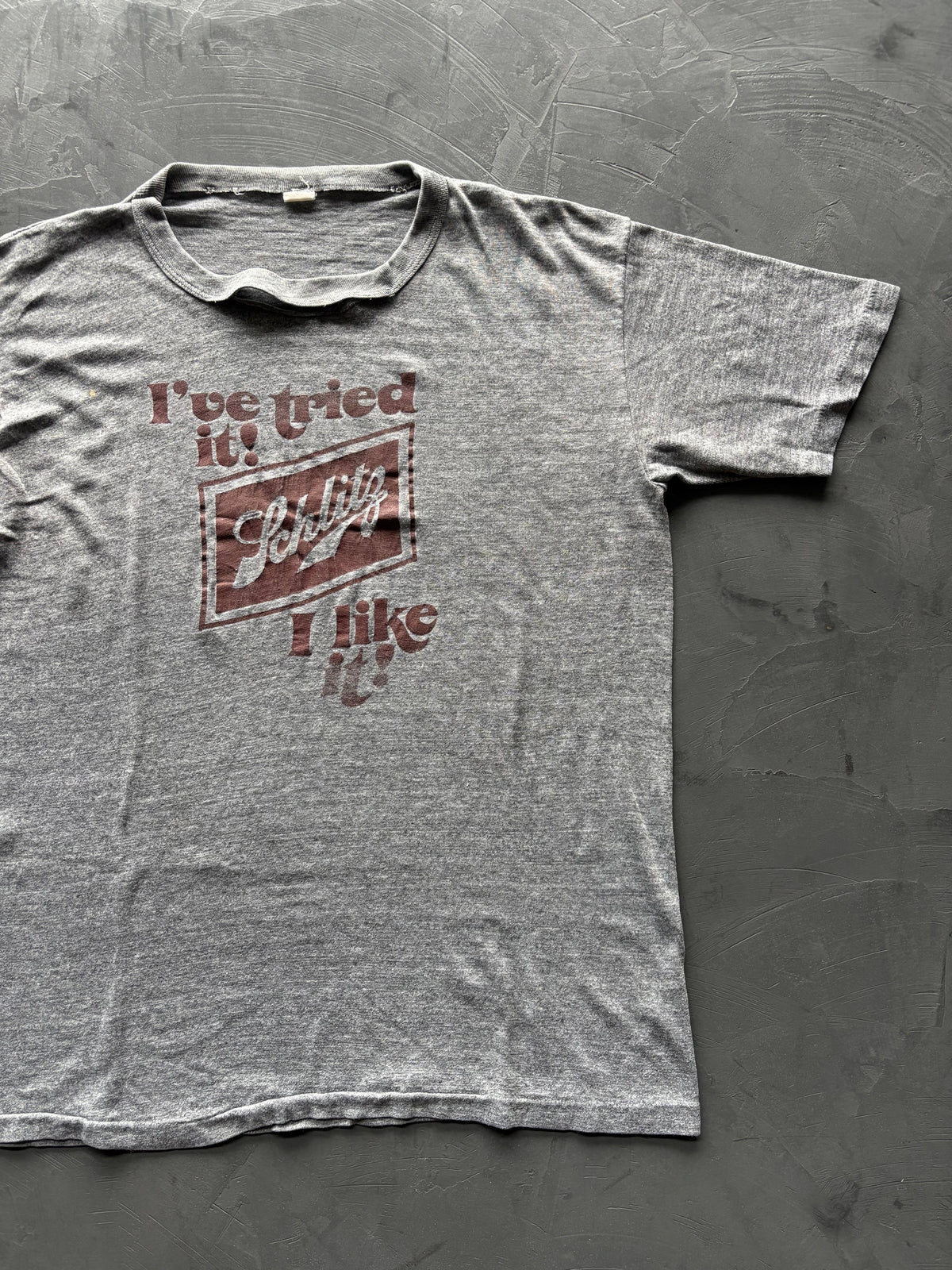 Graphic "Schlitz" T-Shirt