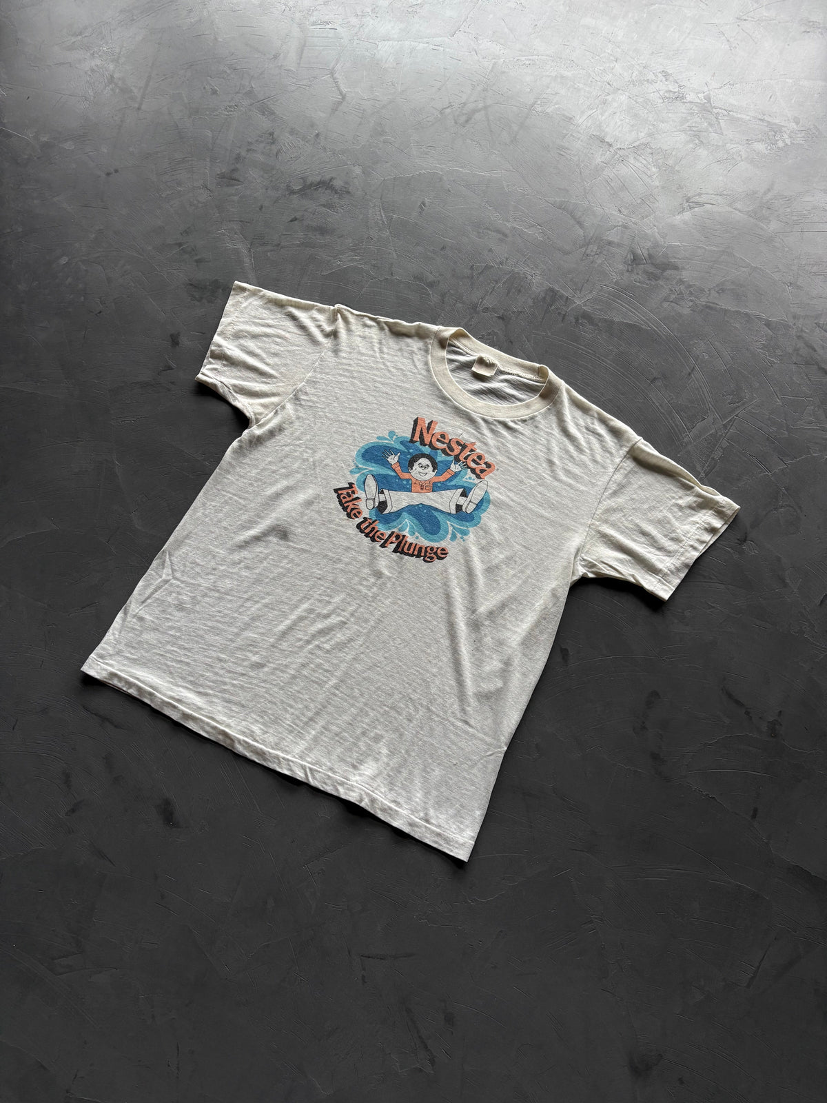 Graphic "Nestea" T-Shirt