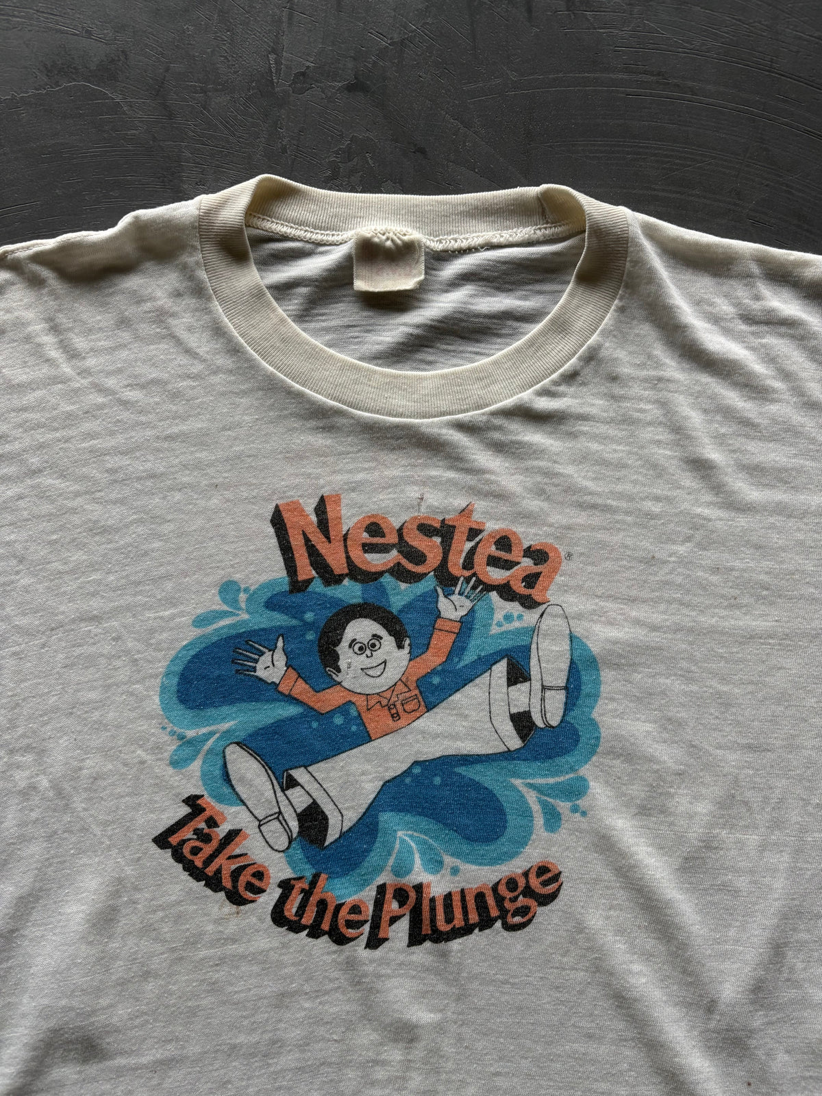 Graphic "Nestea" T-Shirt